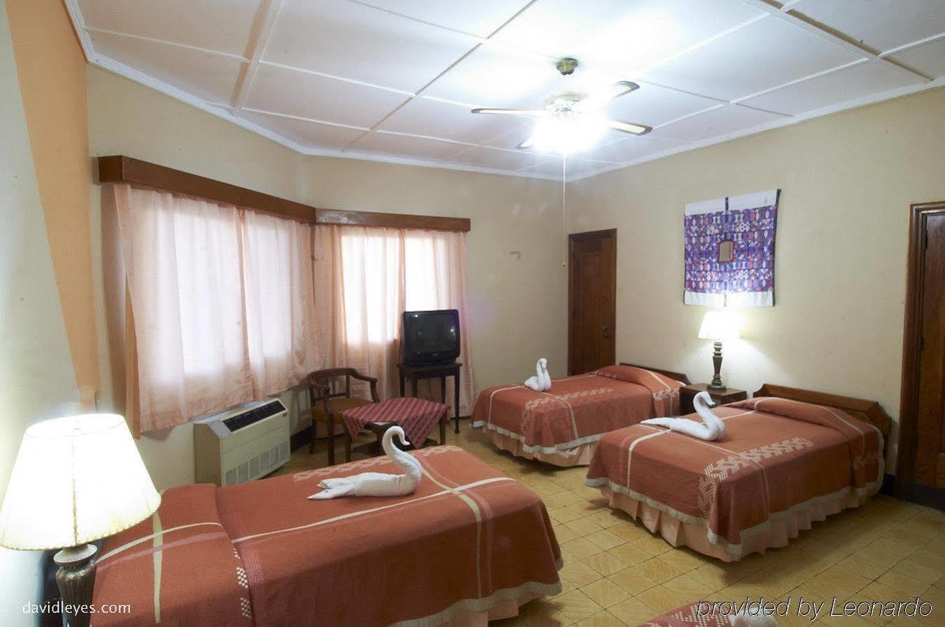Hotel Panamerican Гватемала Экстерьер фото