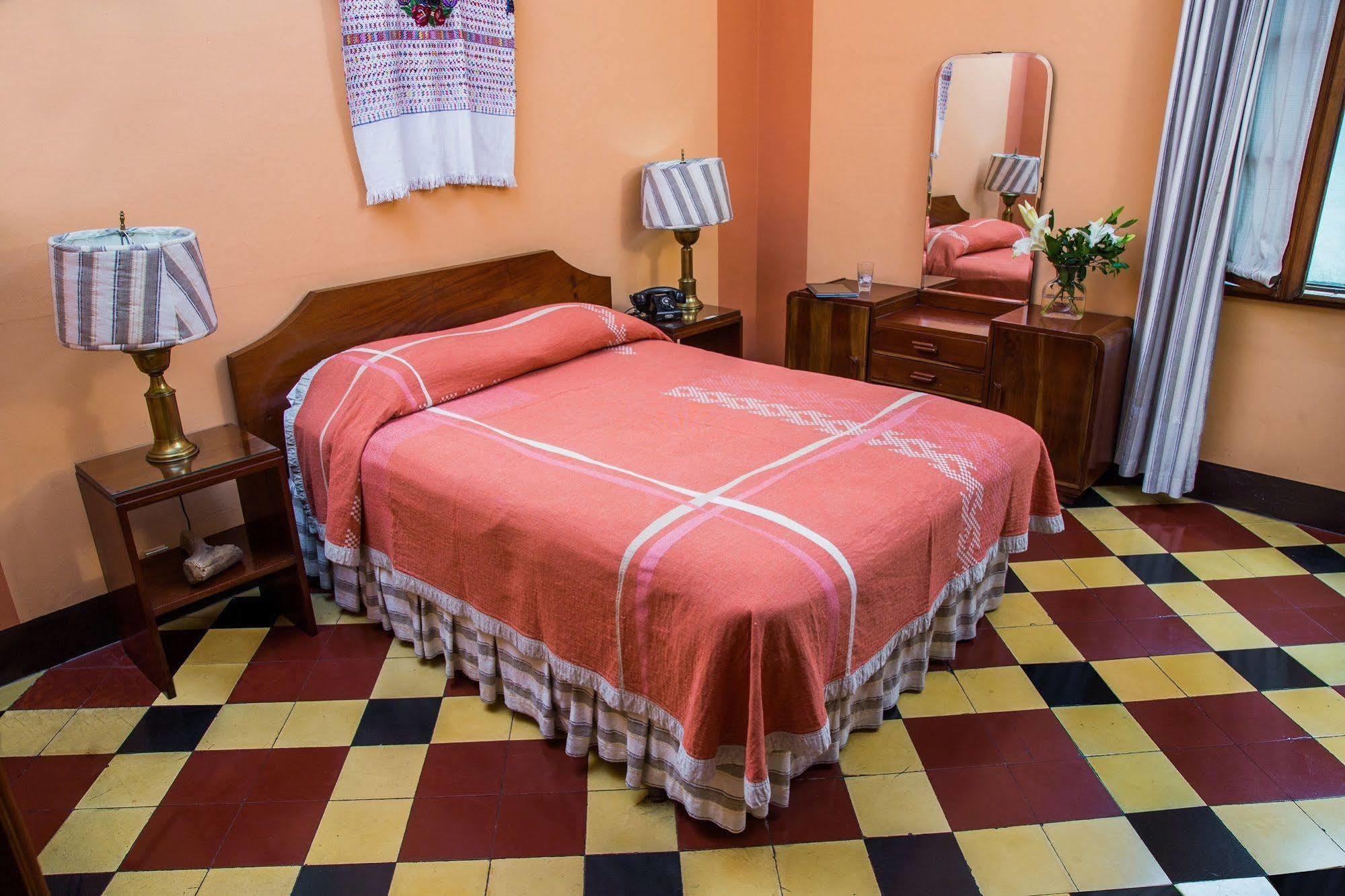 Hotel Panamerican Гватемала Экстерьер фото